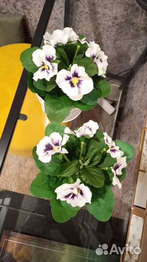 Икеа 2 кашпо и 2 искусственных цветка