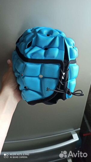 Защитный шлем для единоборств