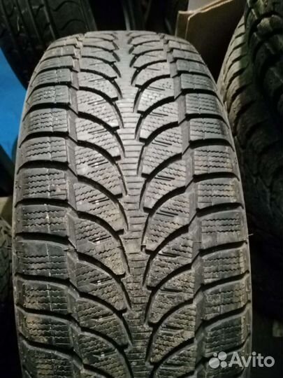 Bridgestone Blizzak LM-80 Evo 215/60 R17