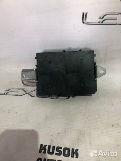 Блок управления стояночным тормозом Lexus Rx 450 H