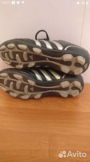 Футбольные бутсы Adidas