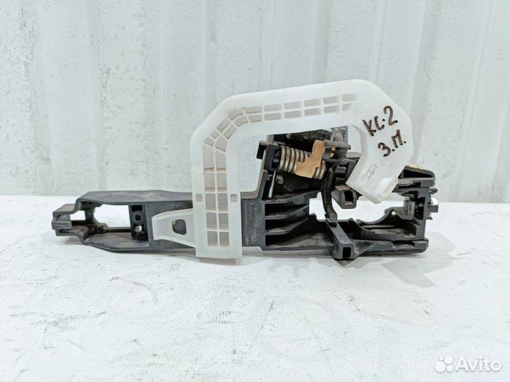 Кронштейн ручки двери задний правый Kia Ceed Sw