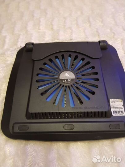 Подставка с охлаждением для ноутбука