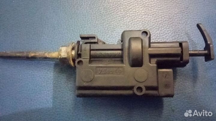 Актуатор замок лючка renault fluence