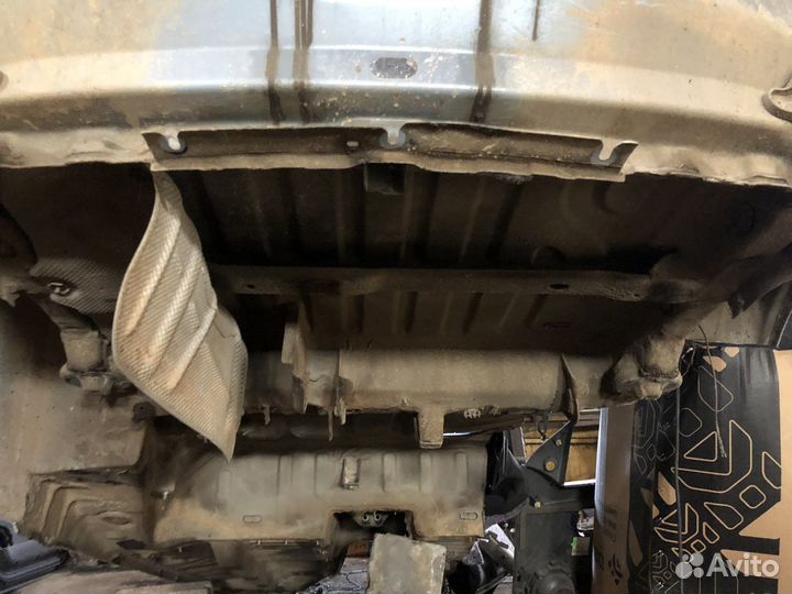 Задняя панель renault sandero 1