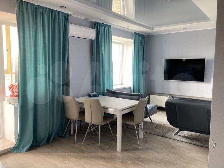 2-к. квартира, 92 м², 15/18 эт.