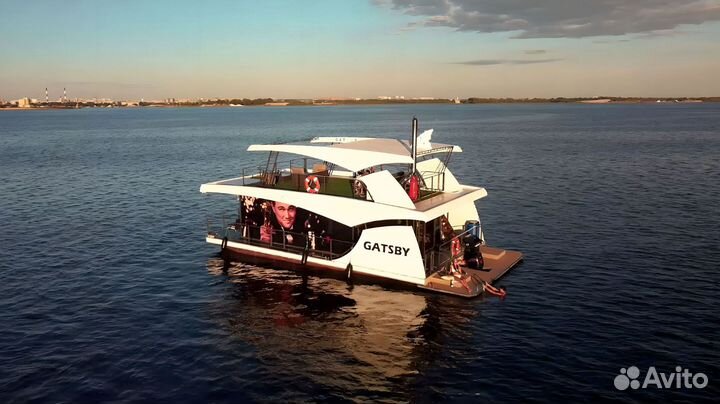 Прокат катера vip. Аренда гидроцикла