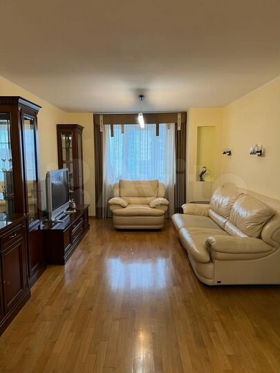 3-к. квартира, 81,5 м², 13/16 эт.