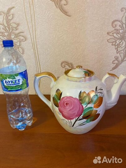 Заварочный чайник. фарфор