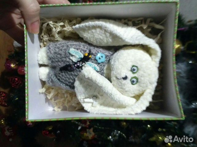 Зайчик милашка ручная работа в коробке