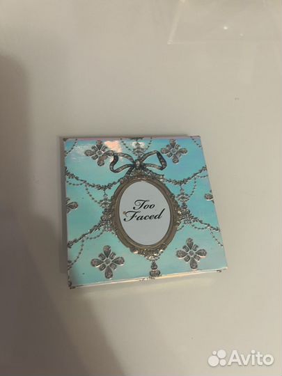 Палетка румян и хайлайтера too faced