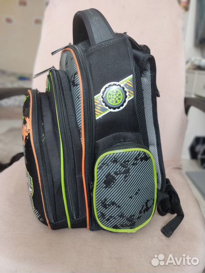 Ранец школьный Hummingbird