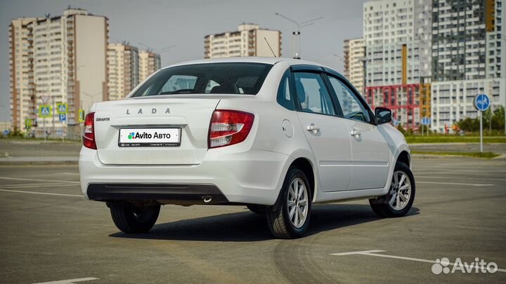 LADA Granta 1.6 МТ, 2023, 42 500 км