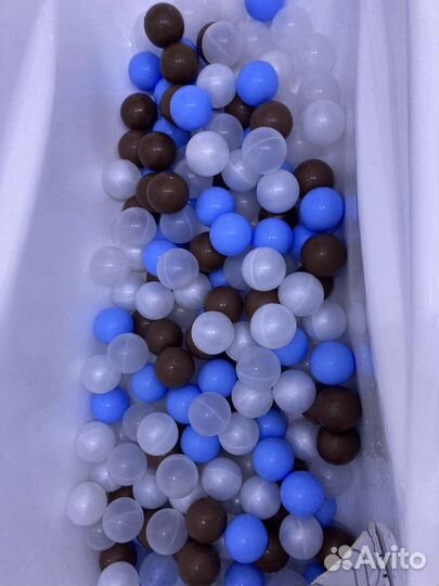 Бассейн с шариками