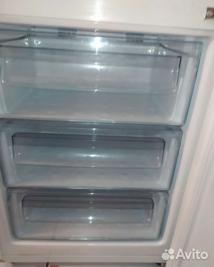 Холодильник Samsung No Frost