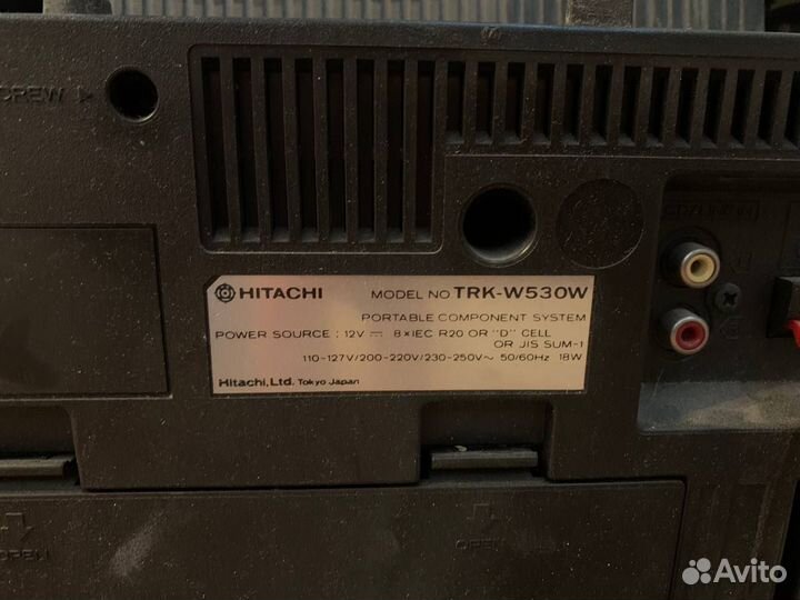 Магнитофон Hitachi