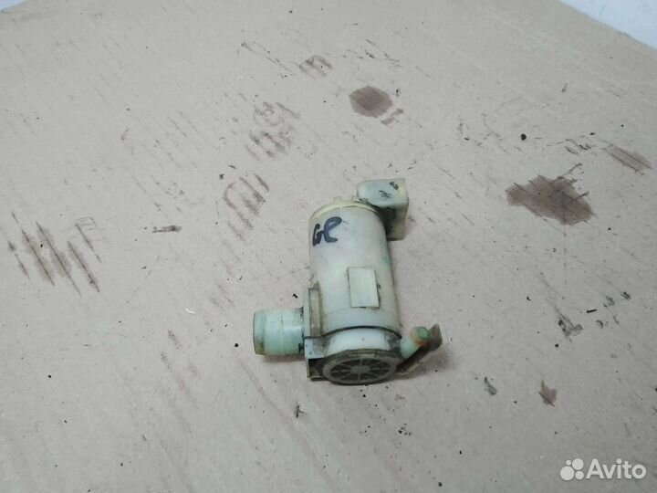 Моторчик омывайки Nissan Presage VU30