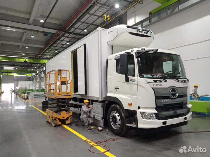 Hino 700 (Profia), 2023
