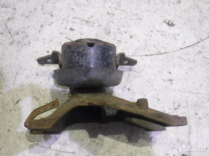 Подушка двигателя Лексус