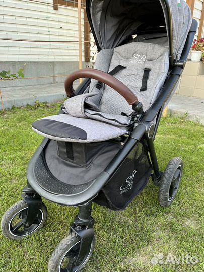 Прогулочная коляска