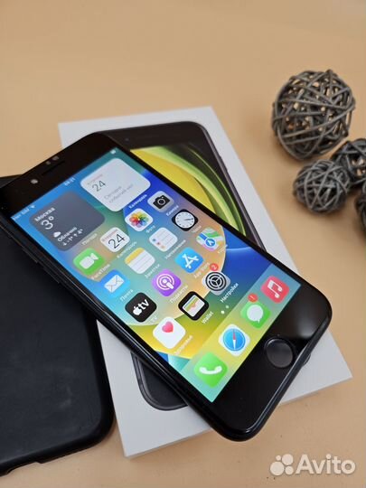 iPhone SE (2020), 64 ГБ