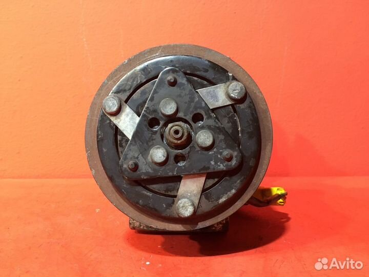 Компрессор кондиционера Peugeot 206 NFU (TU5JP4)