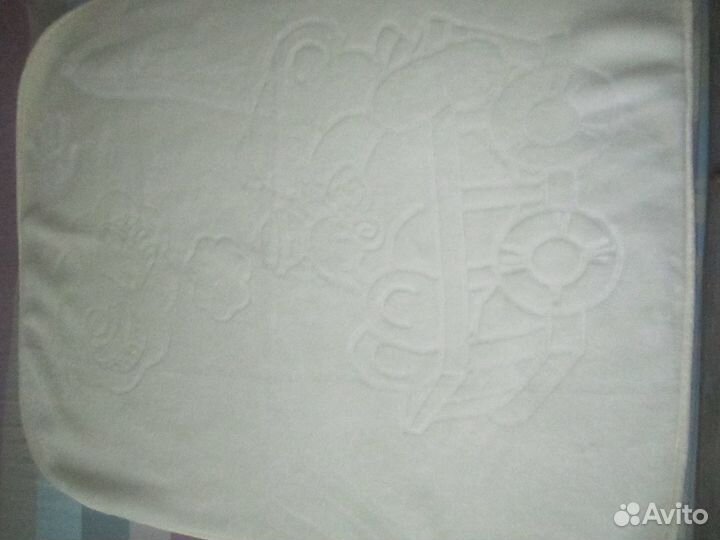 Плед-одеяло на выписку молочного цв. турция