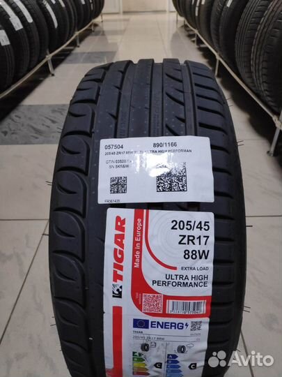Tigar UHP Ultra High Performance 205/45 R17 88W