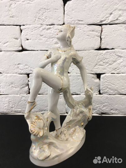 Фарфоровая статуэтка «Балерина в образе кошки»