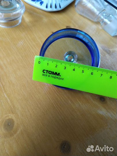 Крышки от графинов, сахарницы