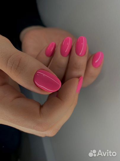 Маникюр с покрытием гель-лаком