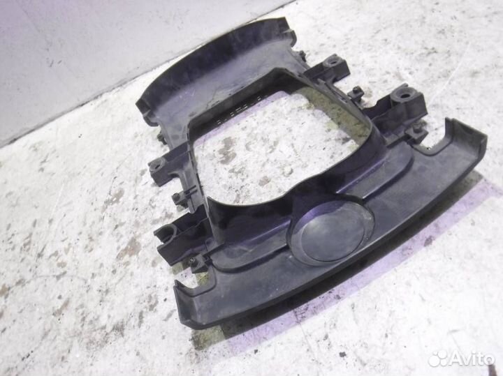 Крышка двигателя