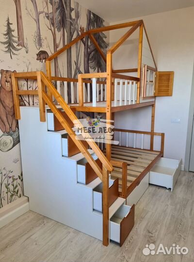 Детская двухъярусная кровать