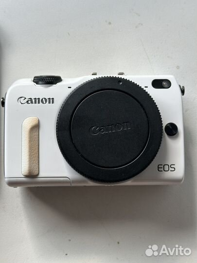 Canon eos m2