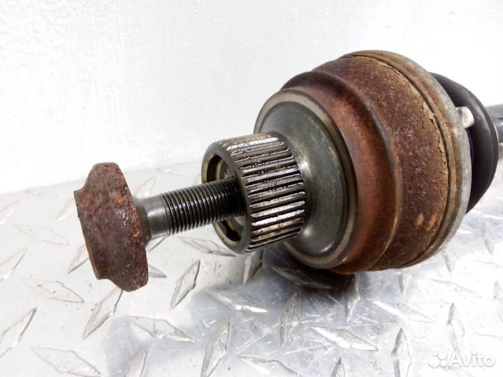 Полуось задняя левая Audi A8 D4