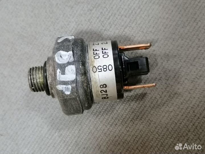 Датчик давлен.радиат.08508J28 Toyota Lite Ace 1989