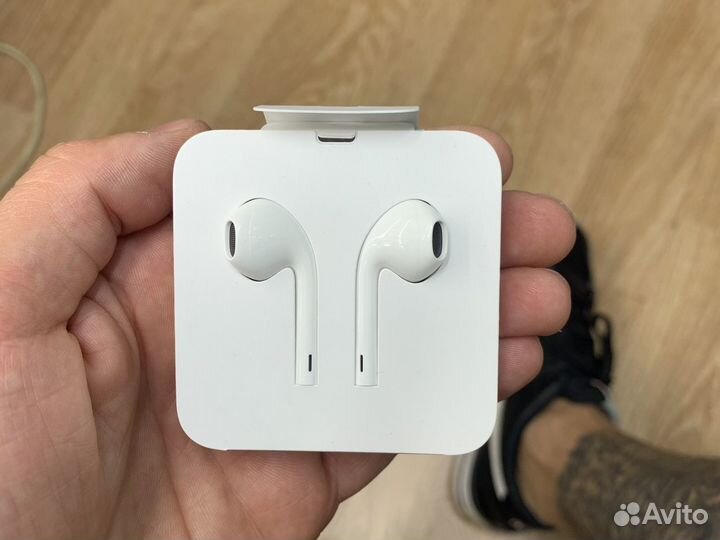 Наушники earpods новые оригинальные С комплекта