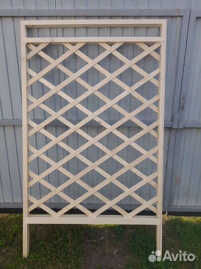 Шпалера из дерева