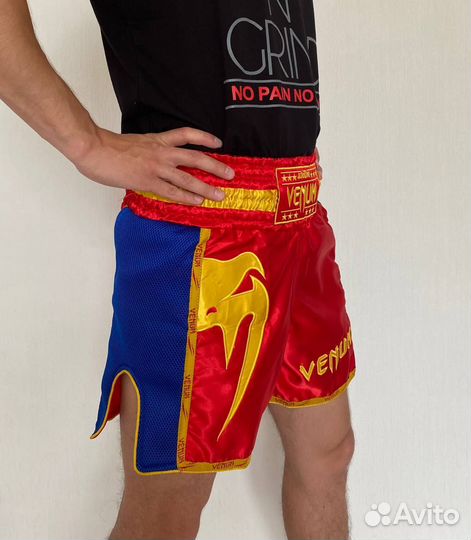 Тайские шорты Venum RED