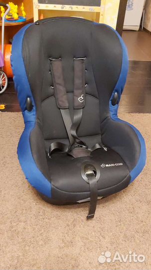 Автомобильное кресло