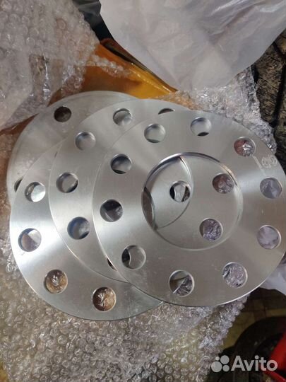 Проставки колесные LR