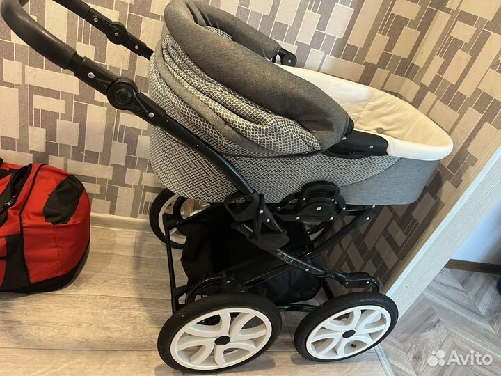 Продаю коляску 3в1