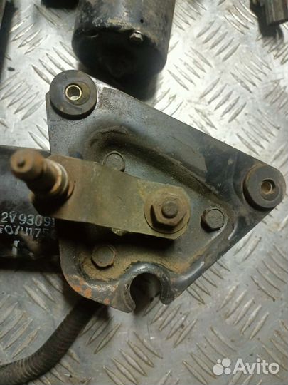 Моторчик стеклоочистителя Ford Explorer 1