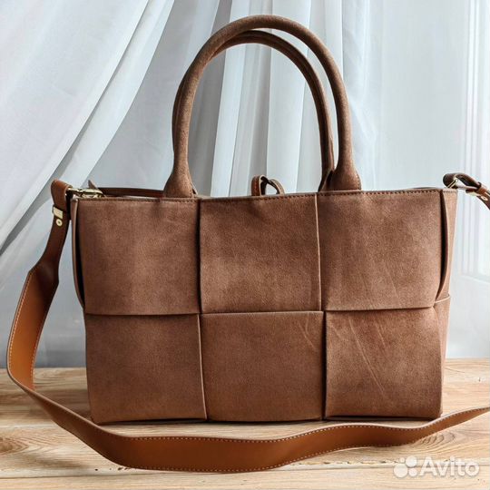 Сумка Bottega Veneta tote плетёная замша коричн