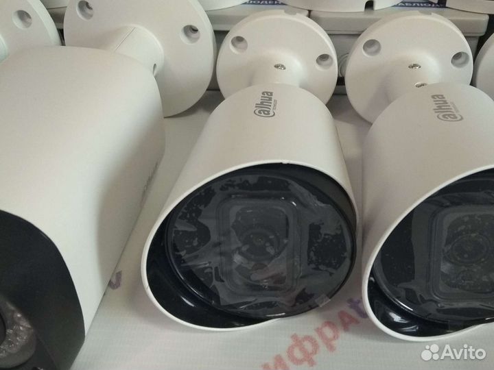 Комплект видеонаблюдения 4\1Мп Dahua 13 камер zoom