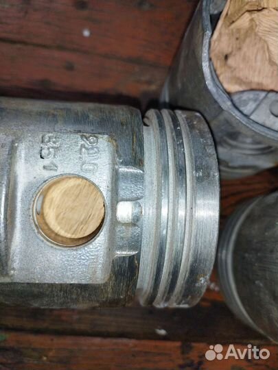 Поршня на 402 двигатель