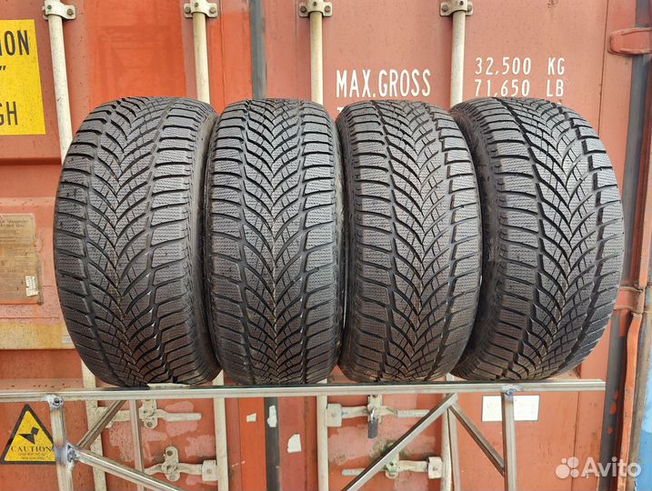 Goodyear UltraGrip Ice 2 235/45 R18 98T