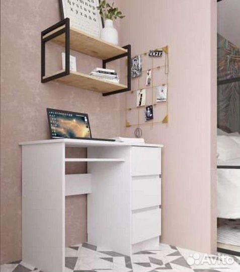 Стол письменный