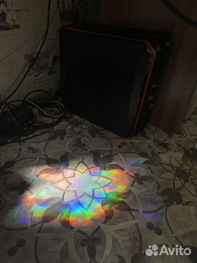 Радужная, витражная уф плёнка на окно