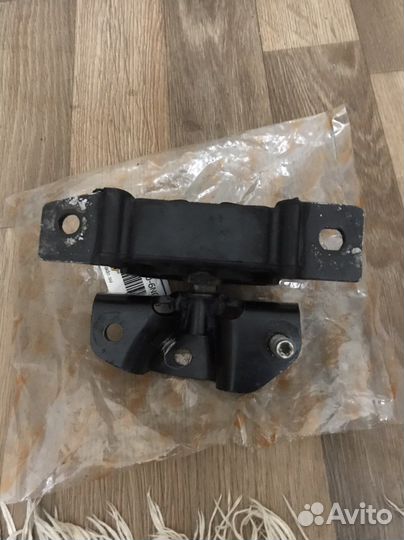 Опора двигателя nissan sani